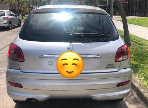 Peugeot 207 Compact 2012