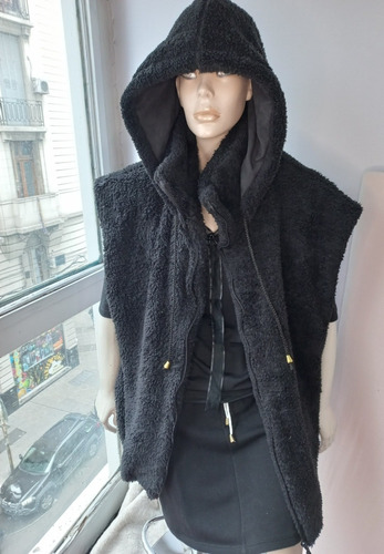 Imagen 4 de 5 de Chaleco Aspen Oversize -corderito Forrado- She&her