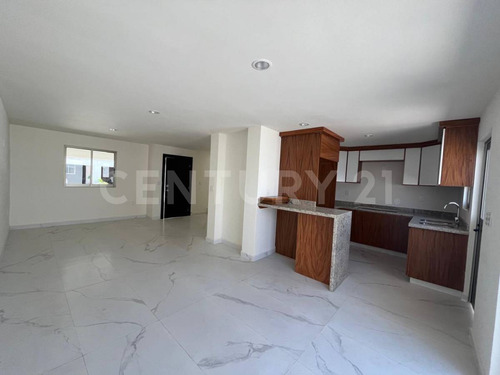 Casa En Venta En Fraccionamiento Montecarlo Grand, Mazatlán Sinaloa