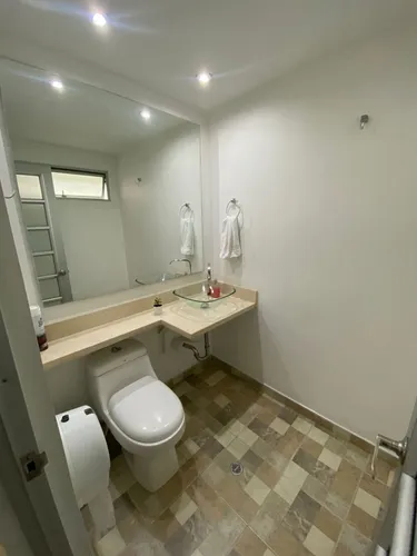 Casa En Venta En Chapinero. Cod V16487