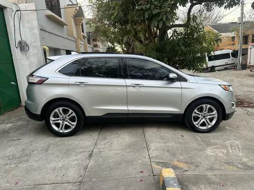 Ford Edge 2.0 Titanium