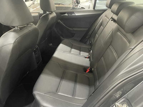 Imagem 7 de 10 de Volkswagen Jetta Cl Af 2018