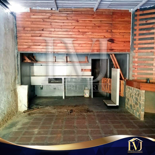 Local Comercial En Alquiler - Charallave.