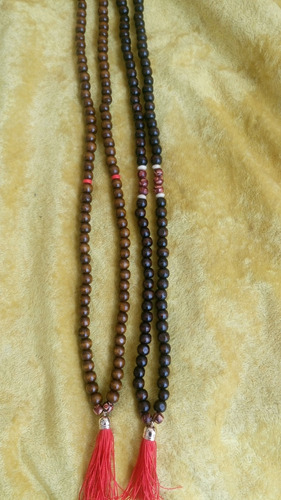 Imagen 2 de 5 de Japa-mala Yoga