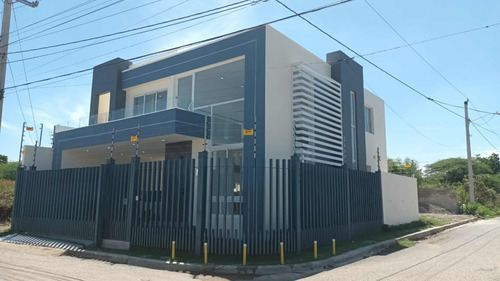 Se Vende Hermosa Casa