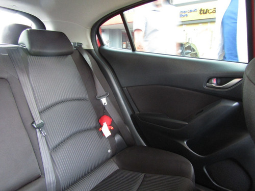 Imagen 12 de 15 de Mazda 3 Sport Touring 2016