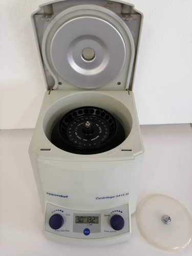 Centrifuga Eppendorf 5415 D Con Rotor (Usado)