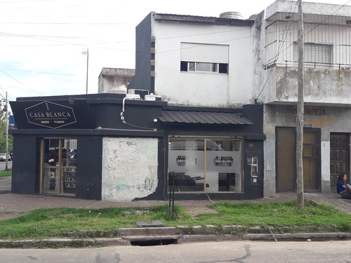 Dock Sud, Excelente Esquina Comercial Sobre Calle Principal, 4 Locales Y Un Departamento. Excelente Renta