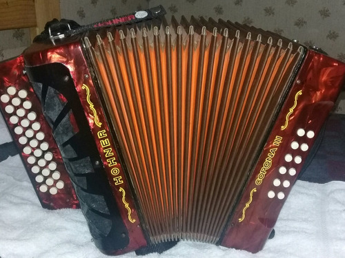 Acordeon Hohner Corona Iii