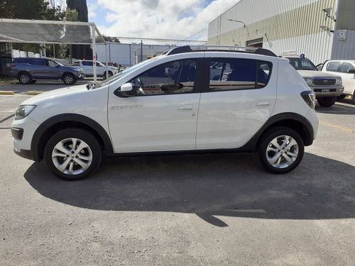 Renault Sandero Stepway 1.6 Dynamique 2017 - Usado