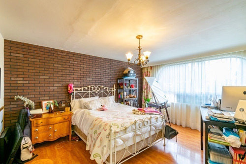 Imagen 5 de 21 de Casa En Cerrada, Con Amplio Jardín