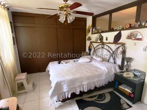 Imagen 11 de 15 de Casa En Venta Montalbán I 23-3647 Wolfgang Liaz 0414-132-24-22 0412-582-01-12