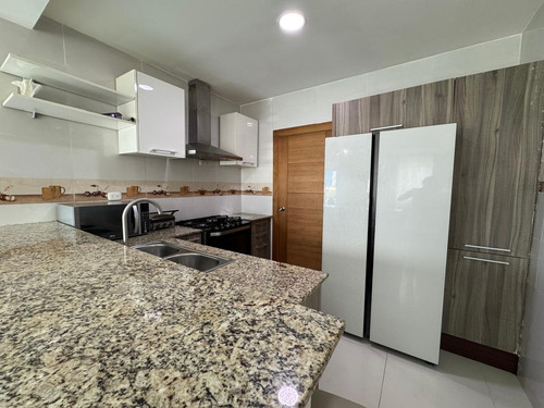 Vendo Apartamento Amueblado En Bella Vista