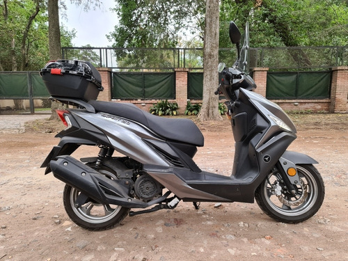 Imagen 5 de 10 de Moto Scooter Corven Expert 150 Full Completa Igual A Nueva!!