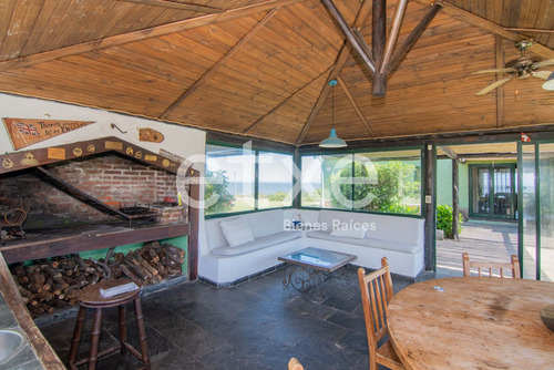 Casa En Venta Enorme Terreno Frente Playa Bella Vista (ref: Jpd-1478)