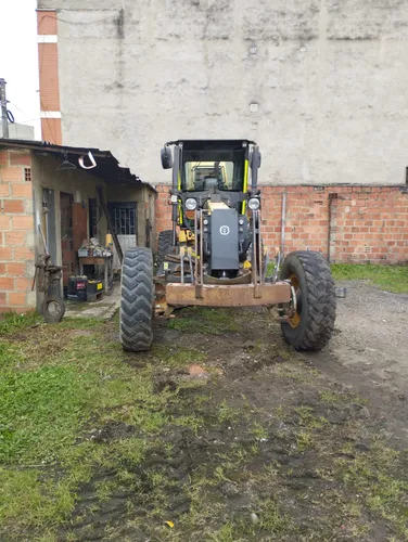 Motoniveladora Newholland 170b