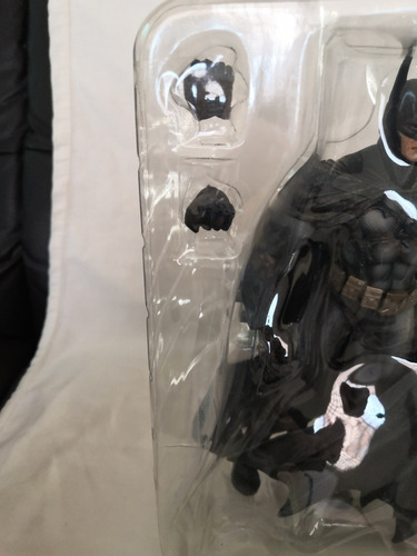 Play Arts - Batman Arkham Assylum (Usado)
