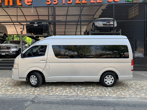 Toyota Hiace 2.7 Bus 15 Pas Mt