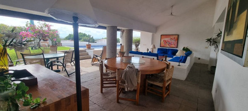 Casa En Venta En Fracc. Colinas De Santa Fe, En Xochitepec, Morelos