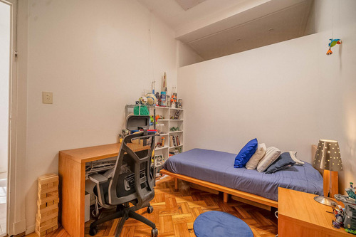 En Venta V. Lopez Divina Casa De 3 Dorm Estudio/play Jardin
