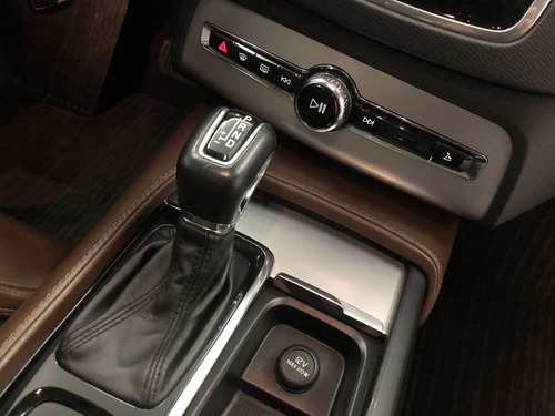 Volvo XC90 Xc 90 T-6 Momentum 2.0 320 Cv 5p