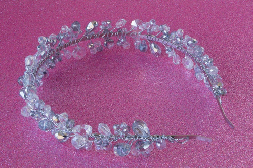 Imagen 4 de 5 de Diadema Tiara Tocado Novia Quinceañera Debut Briana Hadas