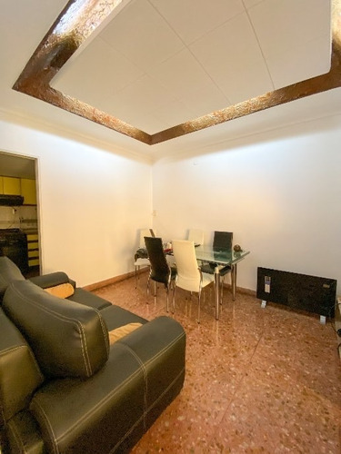 Imagen 3 de 14 de Departamento Tipo Casa En Venta En Lanus Este