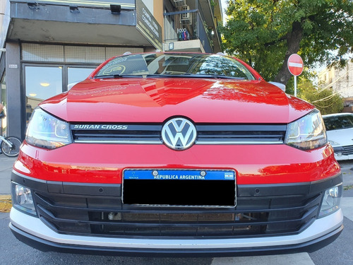 Volkswagen Suran Cross 1.6 Año 2017 Color Rojo As Automobili