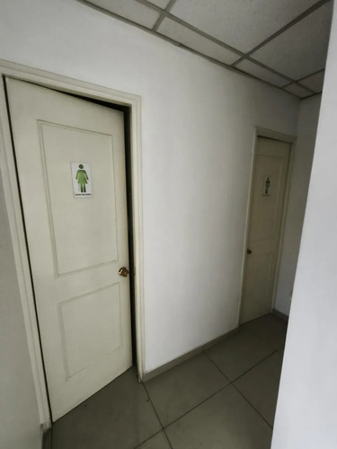 Amplia Of 3 Aa Con 2 Baños En Gran Avenida