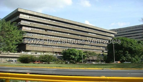 Oficina En Venta En Chuao Caracas 24-23207
