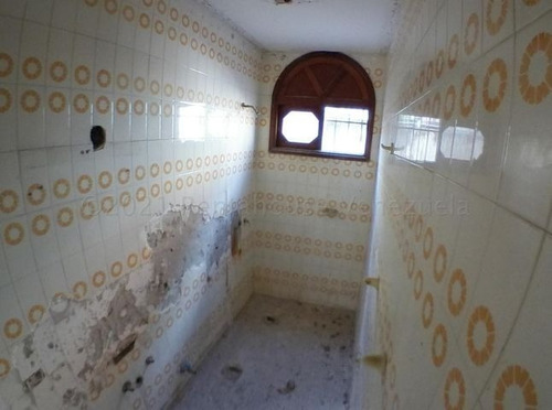 Imagen 10 de 30 de Casas En Venta En Colinas De Santa Rosa Barquisimeto Código Flex: 22-6835 & 0424 556 57 59 Rentahouse Centro Occidente Monica C.