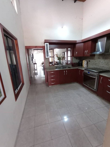 Imagen 2 de 10 de Casa En Venta San Diego Valle De Oro Plc-805 Zoraida Araujo 04244574535