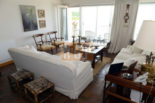 Apartamento En Peninsula, 4 Dormitorios -ref:14331