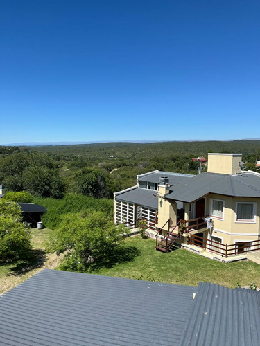 Venta De Complejo De Cabañas Con La Mejor Calificación En Todos Los Portales - 8 Cabañas - 10.000m2