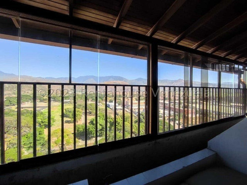 Imagen 12 de 17 de Penthouse En Venta Los Jardines Urb San Jacinto, Maracay 23-20479 Hc
