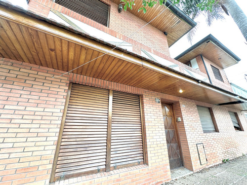 Casa Con Local En Venta De 5 Ambientes En Quilmes Oeste