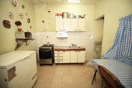 Imagen 3 de 30 de Venta Casa 5 Ambientes Patio Tablada Permuta