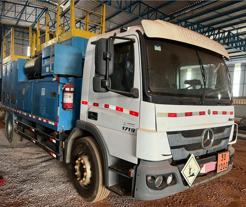 Caminhão Mercedes-benz 1719 Comboio