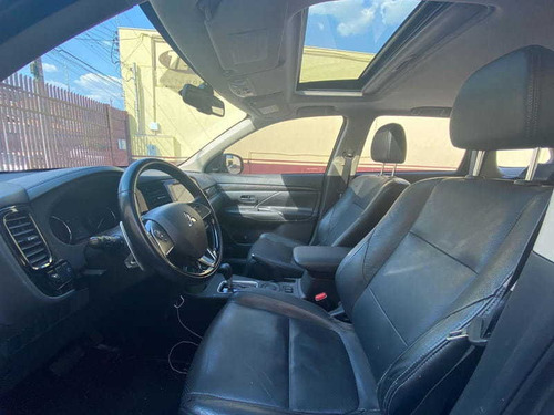 Imagem 8 de 11 de Mitsubishi Outlander 2.0 16v 160cv