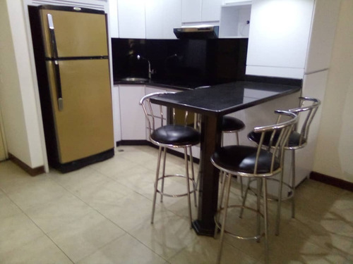 Imagen 4 de 14 de Apartamento En Alquiler En Catia La Mar, Playa Grande