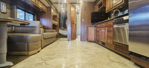 Imagen 9 de 13 de Motorhome Fleetwood Discovery 2014
