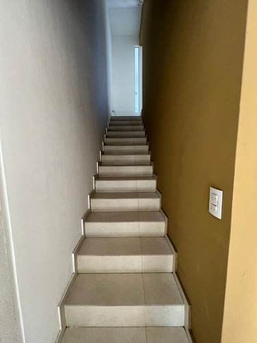 Duplex En Venta A Estrenar De 4 Ambientes Carlos Croce 990 (banfield)