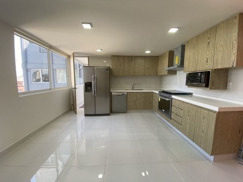 Imagen 10 de 21 de Departamento Con Vista, Remodelado Y Gran Ubicación