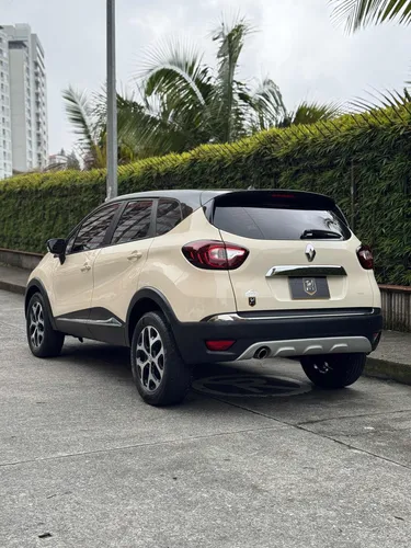 Renault Captur 2.0 Intens Automática