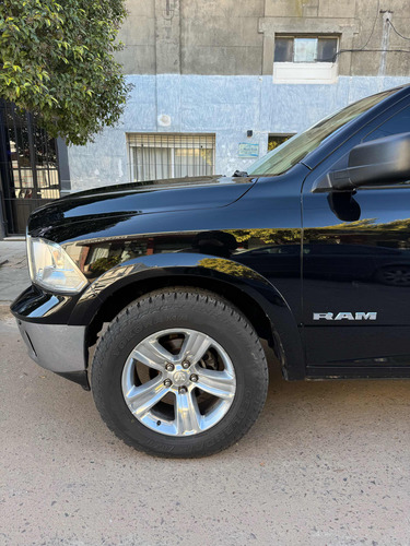 Dodge Ram 1500 Laramie 5.7 V8 4x4