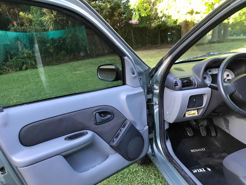Renault Clio 1.6 Expression 2006