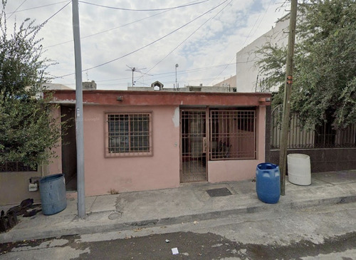 Encantadora Casa En Venta En Valle De Infonavit, Monterrey, Nuevo León.