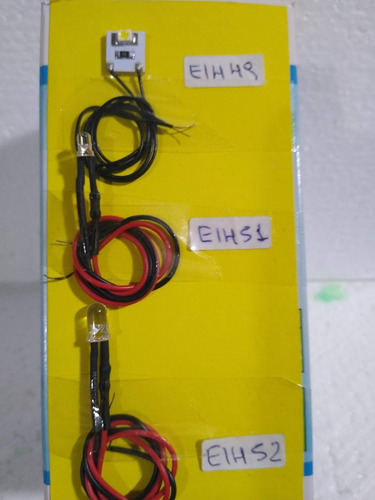 Imagen 1 de 5 de Nico 3 Leds De 3 Mm, Resistencia Y Cable Esc.todas (eih 51)