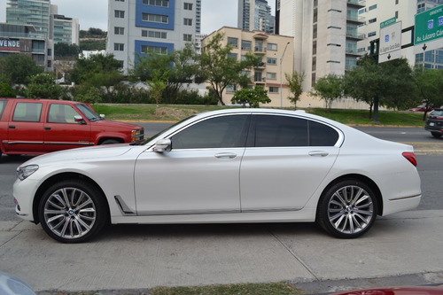 Imagen 3 de 13 de Bmw 750ia Excellence 2019