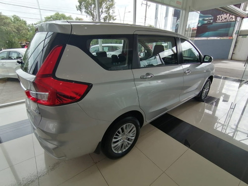 Imagen 7 de 15 de Suzuki Ertiga Glx